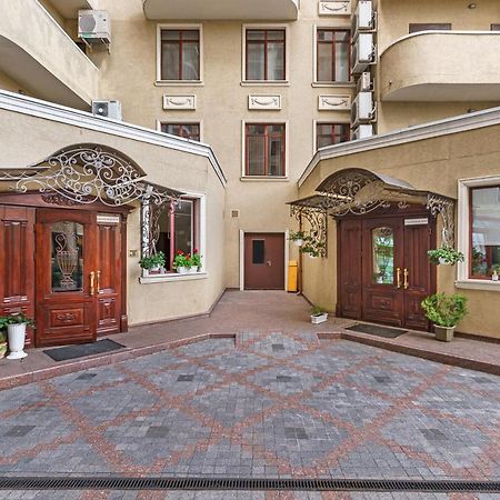 Greek Street Deluxe Apartment Odessa Eksteriør billede